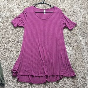 Lularoe magenta top size M